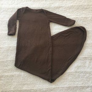 Childhoods knotted sleeper